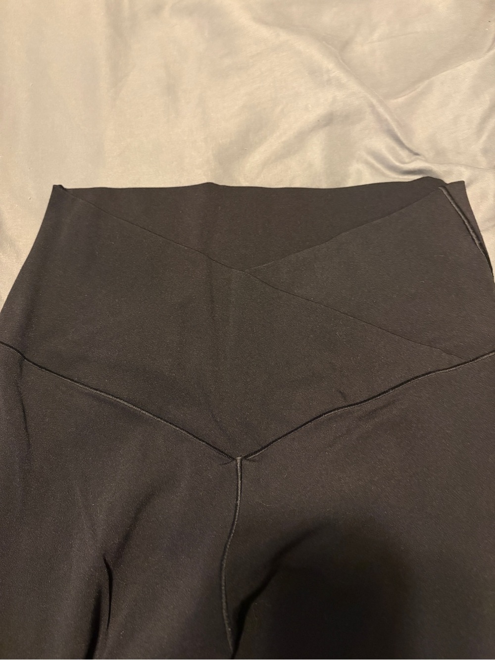 aerie Black High-Waist Crossover leggings